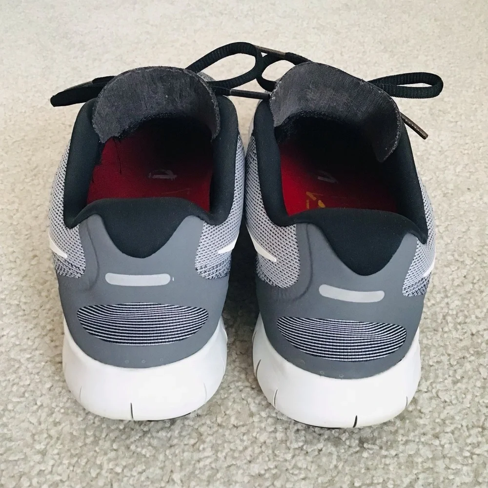 Men’s Nike Free Run Running Sneakers